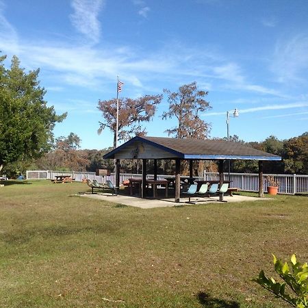 מלון Old Town Suwannee Gables מראה חיצוני תמונה